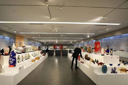 首届山西工艺美术产品博览交易会开幕式今日在太原美术馆举行